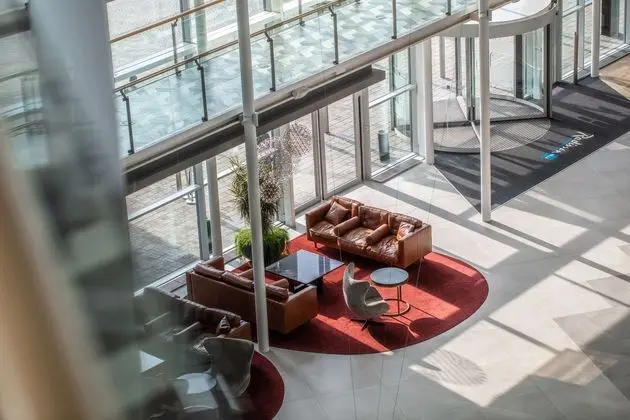 Radisson Blu Hotel London Stansted Airport - Lobi