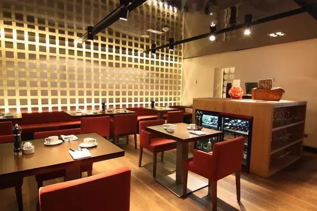 Radisson Blu Madrid Prado - Yeme / İçme