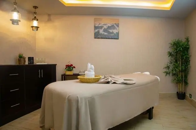 Radisson Blu Hotel, Muscat - Spa