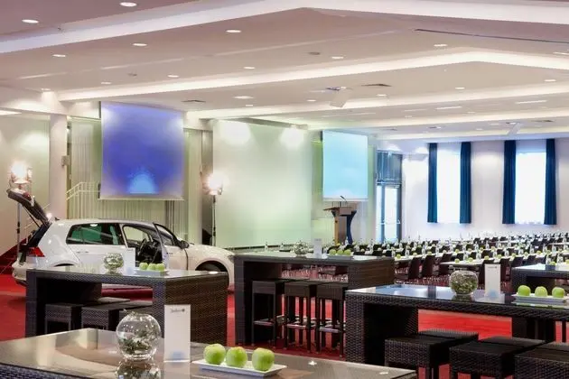 Radisson Blu Park Hotel & Conference Centre - Genel