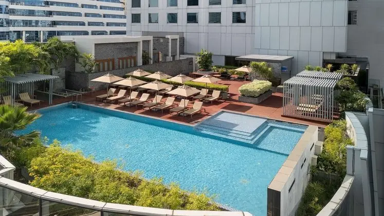 Radisson Blu Plaza Bangkok - Havuz