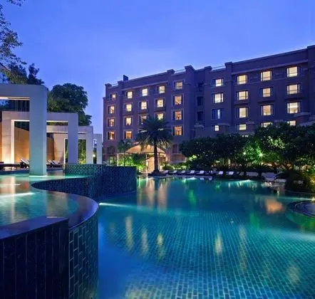 Radisson Blu Plaza Delhi Airport - Havuz