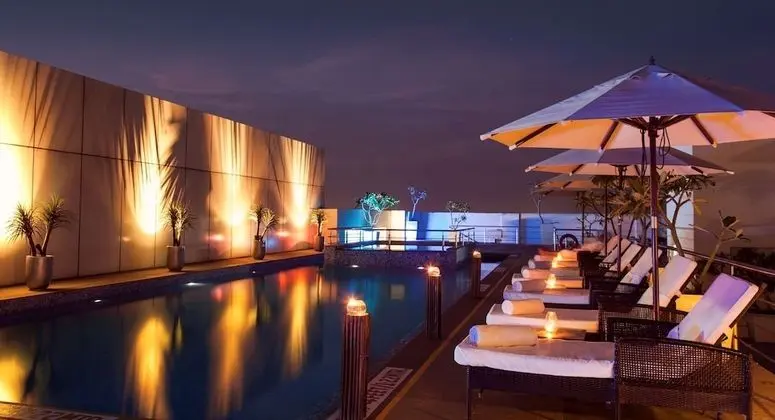 Radisson Blu Hotel Pune Kharadi - Havuz