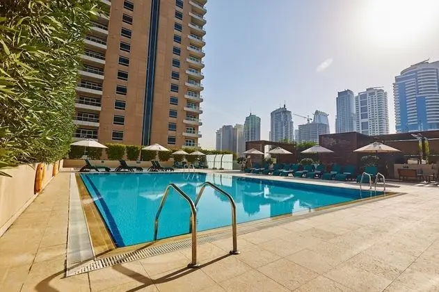 Radisson Blu Residence, Dubai Marina - Havuz