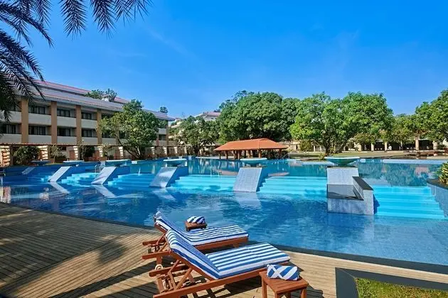 Radisson Blu Resort & Spa - Alibaug, India - Havuz