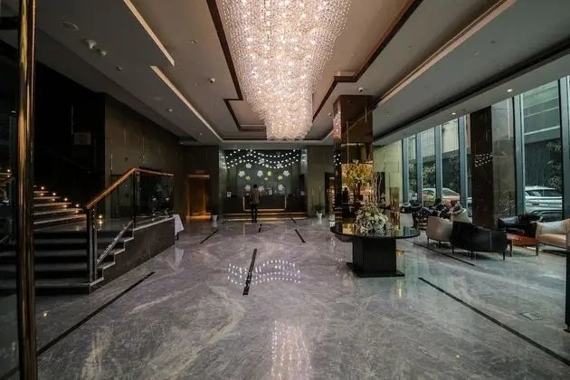 Radisson Blu Towers Kaushambi Delhi NCR - Lobi