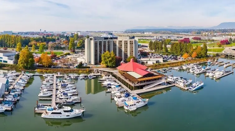 Radisson Blu Vancouver Airport - Dış Mekan