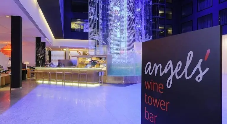 Radisson Blu Hotel, Zurich Airport - Bar