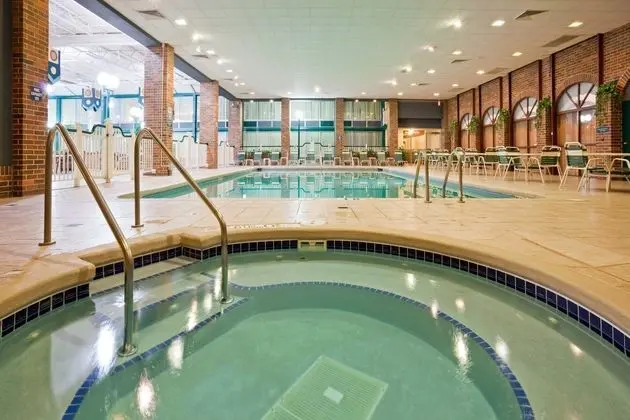 Radisson Hotel and Conference Center Fond du Lac - Havuz