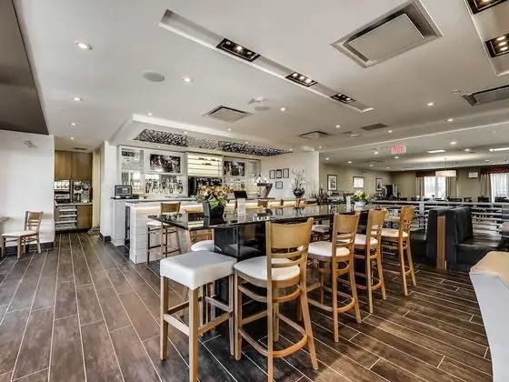 Radisson Hotel Edmonton Airport - Yerinde Yemek