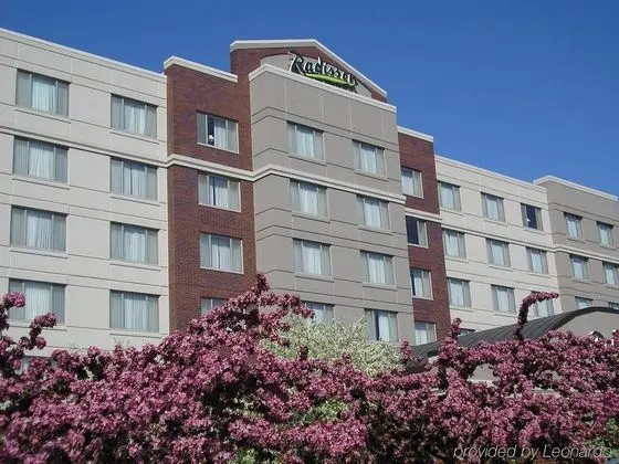 Radisson on John Deere Commons Moline