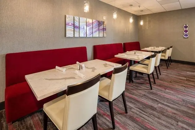 Radisson Hotel Oakland Airport - Yerinde Yemek