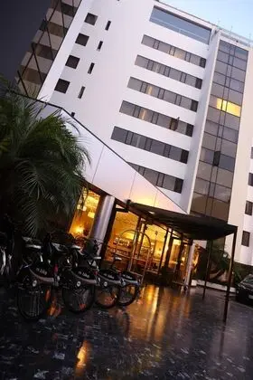 Radisson Hotel Plaza del Bosque