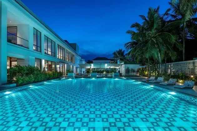 Radisson Resort Pondicherry Bay - Havuz