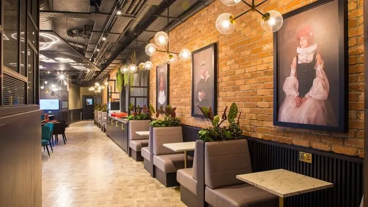 Radisson RED London Greenwich The O2 - Yerinde Yemek