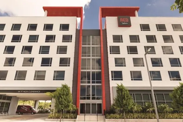 Radisson RED Miami Airport - Dış Mekan