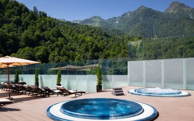 Radisson Rosa Khutor - Havuz