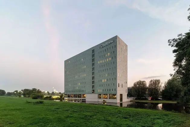 Radisson Hotel & Suites Amsterdam South - Dış Mekan