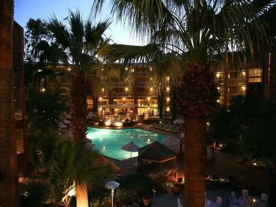 Radisson Suites Tucson