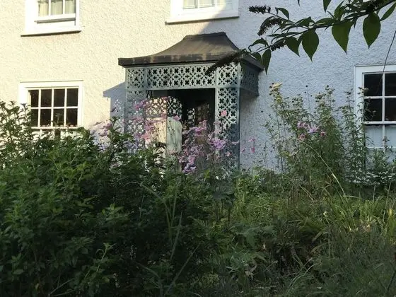 Radnor House