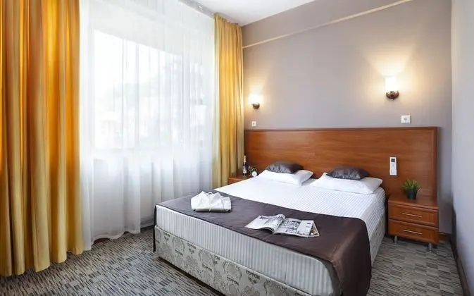 Raduzhny Hotel - Oda