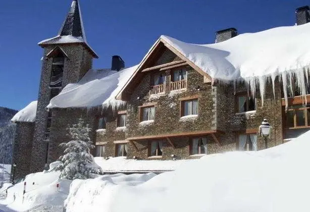 Rafaelhoteles by La Pleta