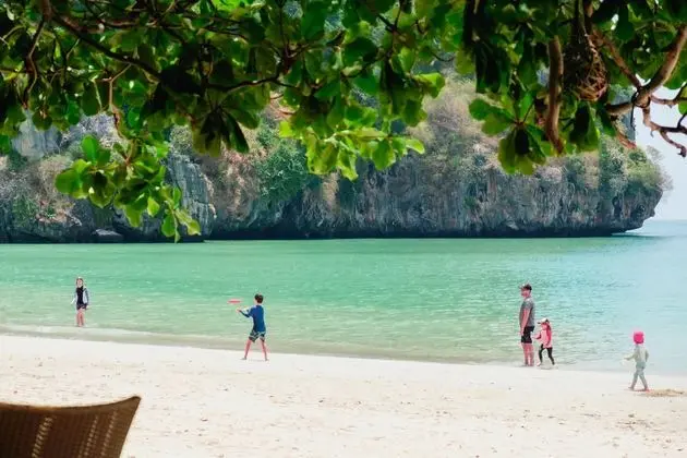 Railay Village Resort - Plaj