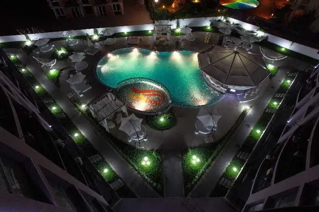 Rainbow 3 Resort Club - Havuz