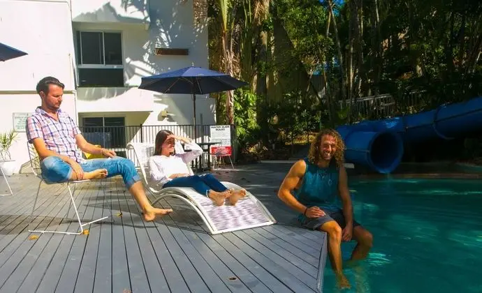 Rainbow Bay Backpackers - Havuz