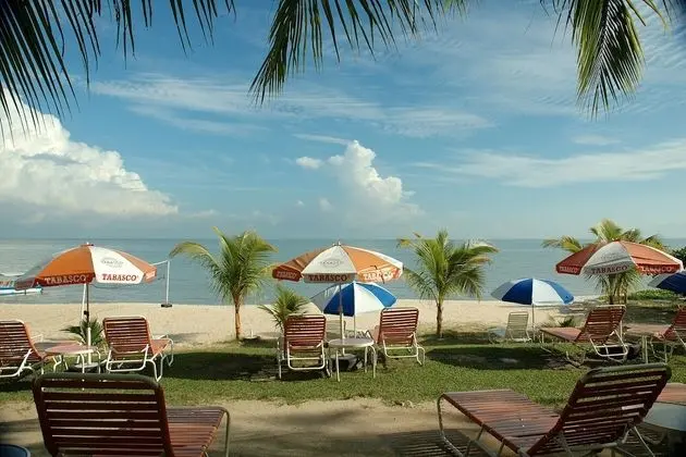 Rainbow Paradise Beach Resort - Plaj