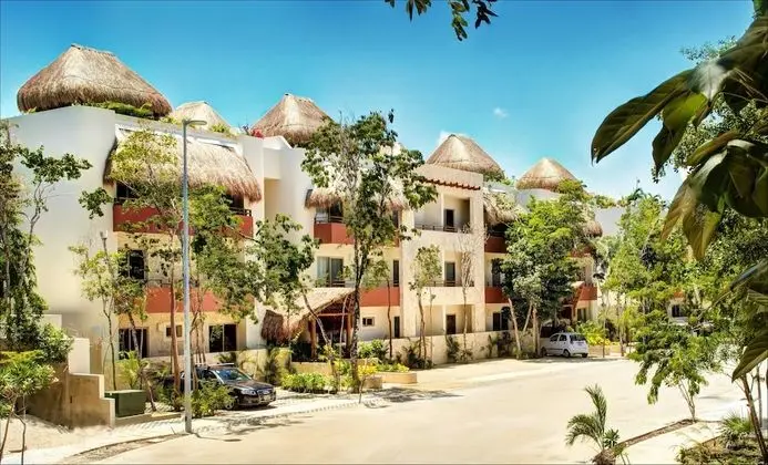 Rainbow Penthouse 2 bedrooms sleeps 5
