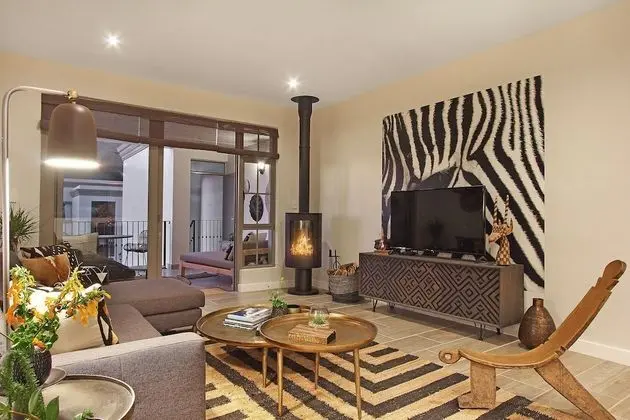 Rainbow Residence - Öne Çıkan Resim