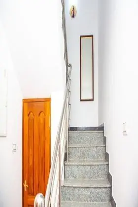 Rainbow Residency ECR - İç Mekan