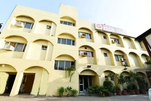 Hotel Raj Darbar - Dış Mekan