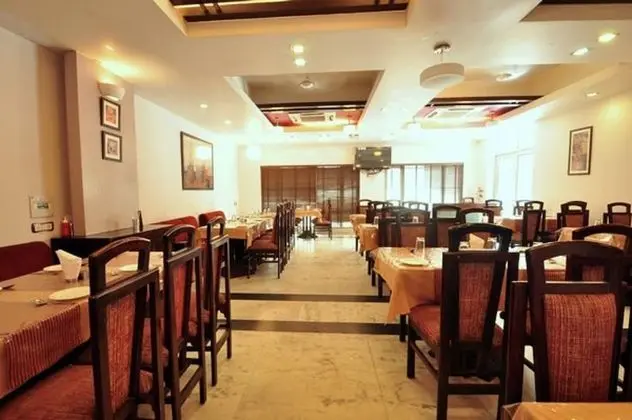Hotel Raj Darbar - 1