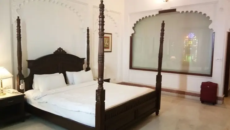 Raj Kuber - A Boutique Lake View Hotel - Öne Çıkan Resim