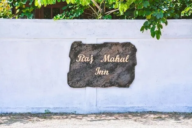 Raj Mahal Inn
