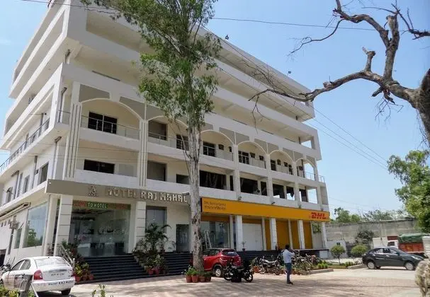 Hotel Raj Mahal