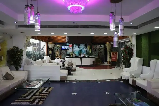 Hotel Raj Mandir