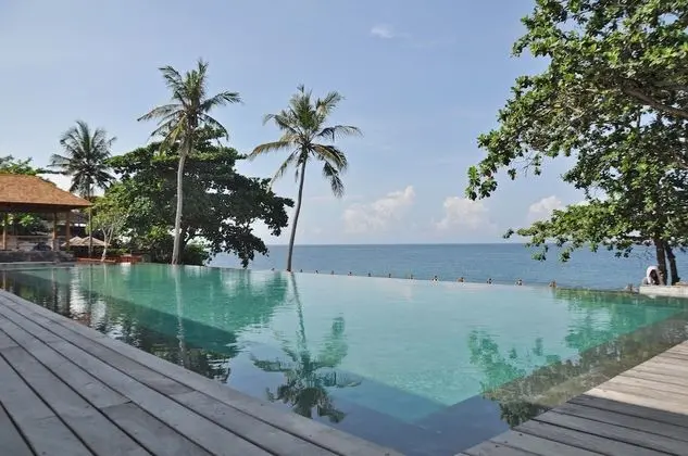 Rajavilla Lombok Resort - Havuz