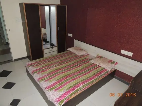 Hotel Rajvi Palace