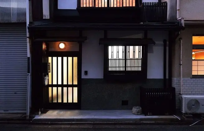 Raku Inn