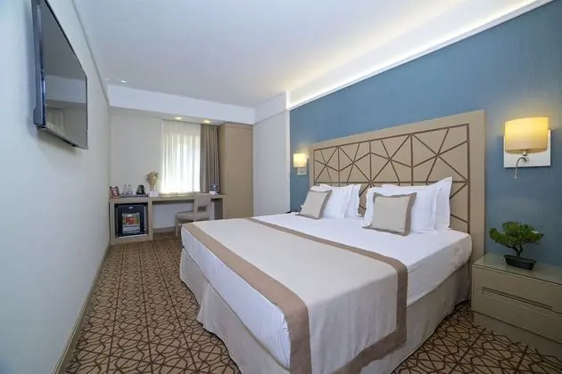Ramada by Wyndham Istanbul Taksim - Oda