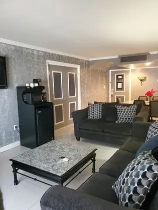 Ramada Conference Center by Wyndham Las Cruces - Oda