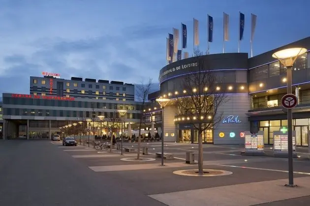 Ramada Encore by Wyndham Geneva - Dış Mekan