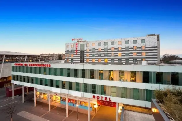 Ramada Encore by Wyndham Geneva - Genel