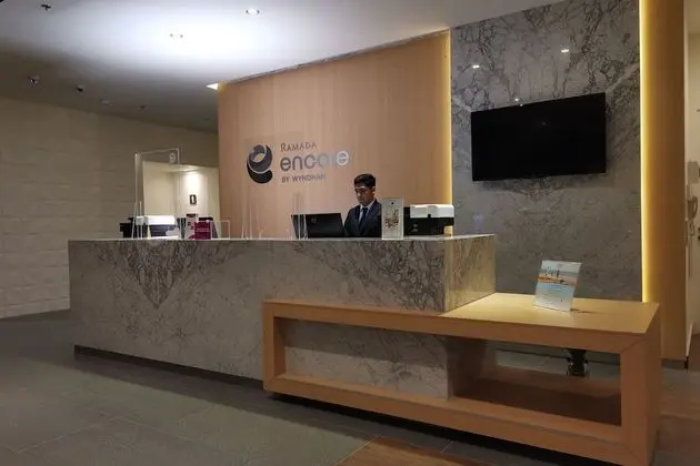 Ramada Encore by Wyndham Guadalajara Aeropuerto - Lobi