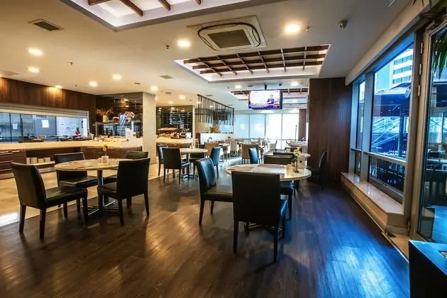 Ramada Encore by Wyndham Istanbul Kartal - Yerinde Yemek