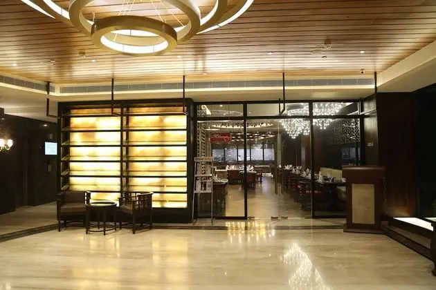 Ramada Encore by Wyndham Jalandhar - Lobi
