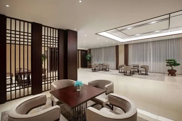 Ramada Encore by Wyndham Linqu Downtown - Lobi